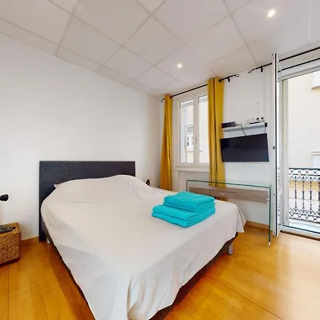 Apartman Charming 2 Bedroom Haven Steps Away From Prince's Palace